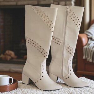 Comfort Est. 1946 Beige Grommet Tall Block Heel Pointed -US 8M